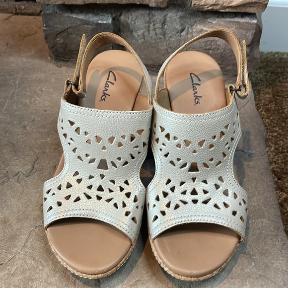 🔥Clarks🔥 - Picture 3 of 10